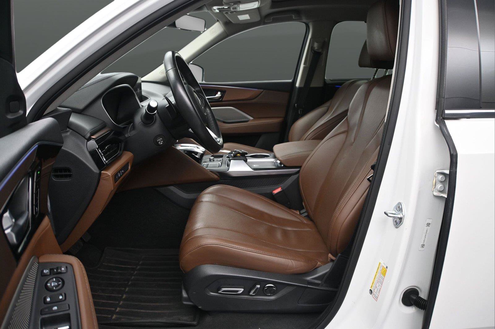 Certified 2023 Acura MDX w/ Technology Package AWD/4WD image 8