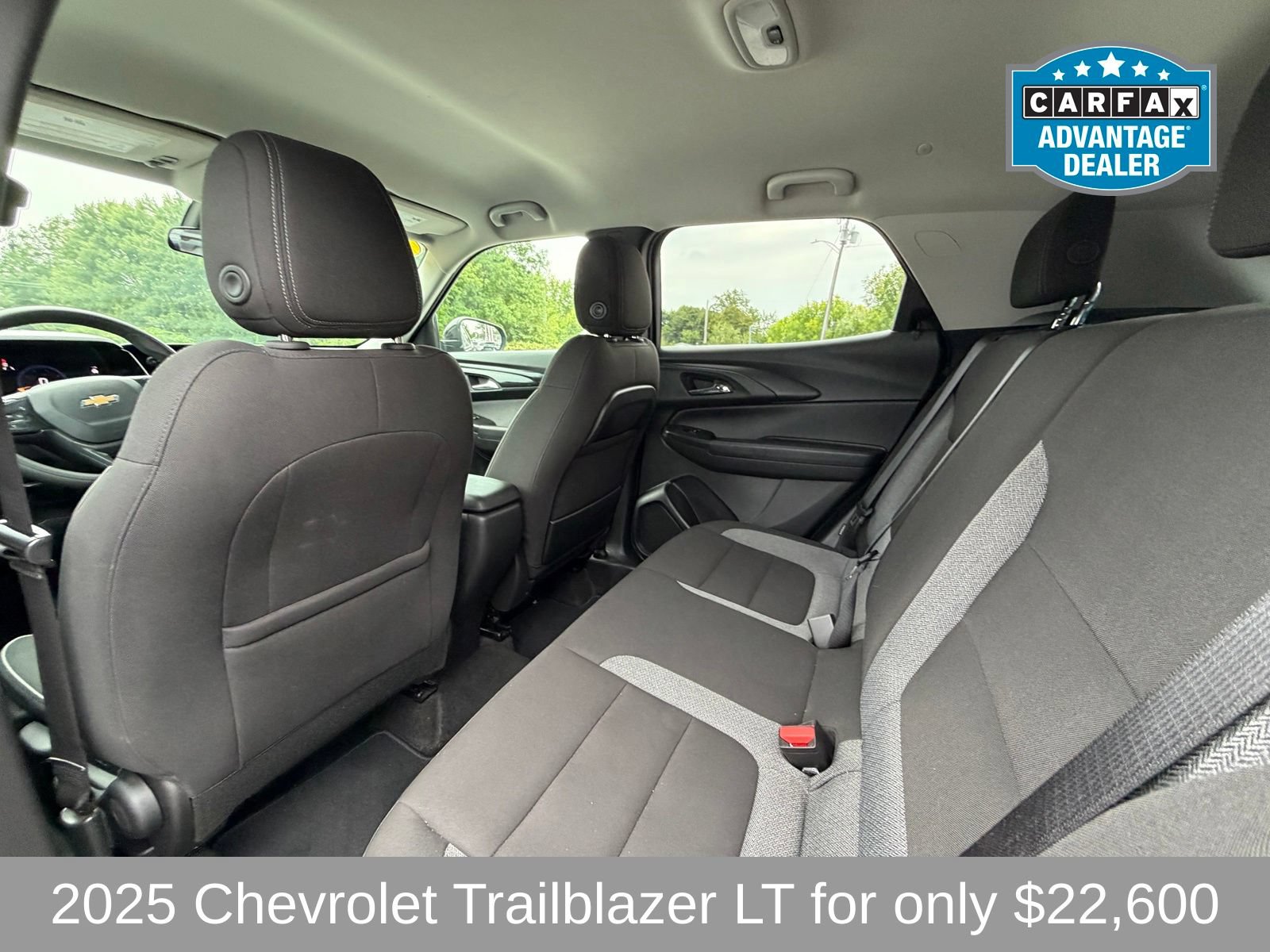 Used 2025 Chevrolet TrailBlazer LT AWD/4WD image 7