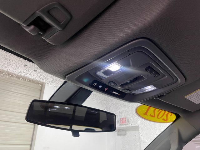 Used 2021 Chevrolet Silverado 1500 LT Trail Boss w/ Convenience Package II image 18