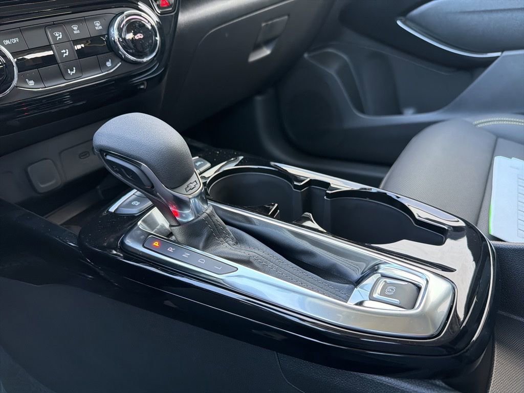 New 2026 Chevrolet Trax ACTIV w/ Sunroof Package FWD image 17