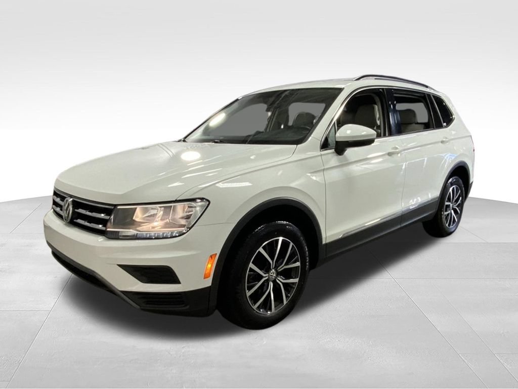 Used 2020 Volkswagen Tiguan SE w/ 3rd Row Seat Package AWD/4WD image 4