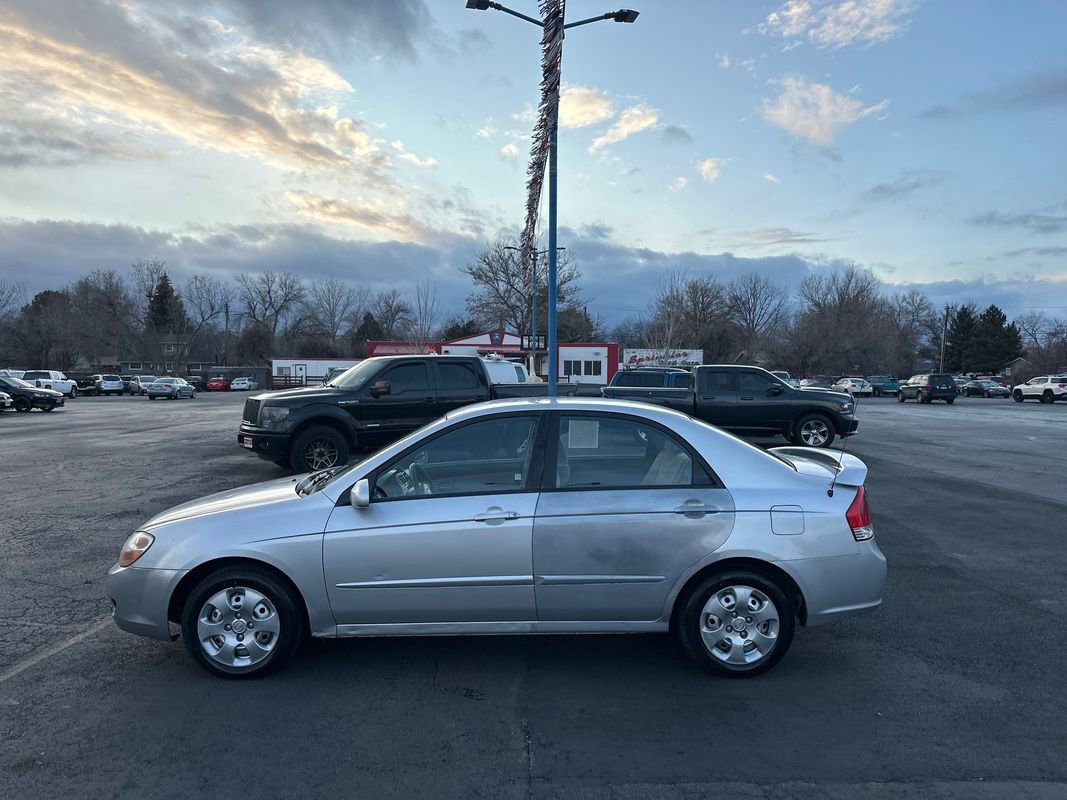 Used 2008 Kia Spectra EX image 15