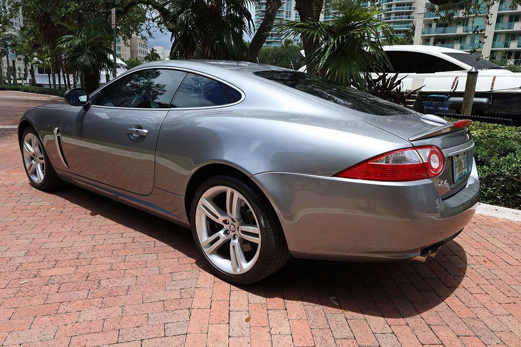 Used 2007 Jaguar XKR R image 4