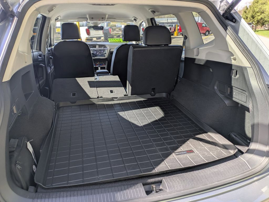 Used 2022 Volkswagen Tiguan SE AWD/4WD image 33