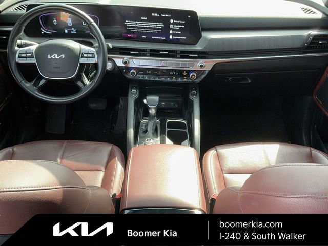 Used 2023 Kia Telluride EX w/ EX Captain's Chair Package image 15