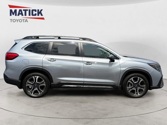 Used 2023 Subaru Ascent Touring AWD/4WD image 8