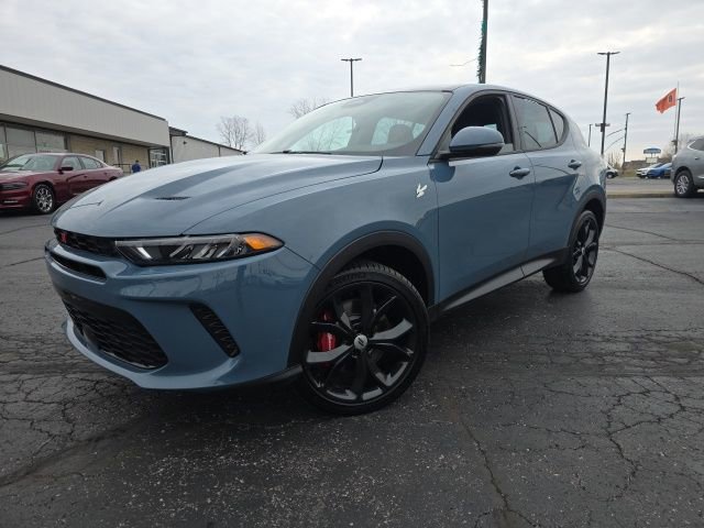 Used 2024 Dodge Hornet GT image 2