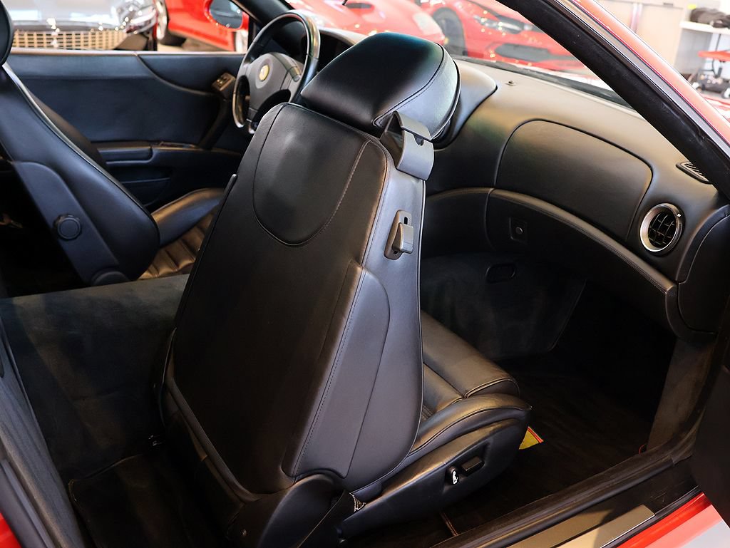Used 1997 Ferrari 550 Maranello Coupe RWD image 40