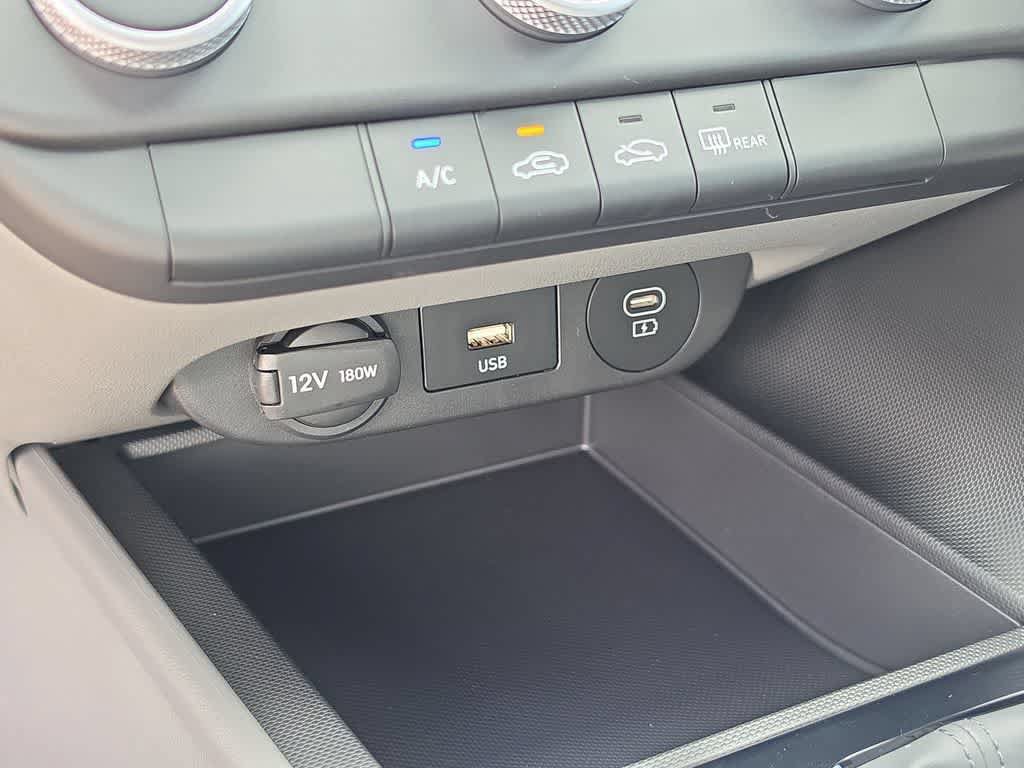 New 2026 Hyundai Elantra SE FWD image 32