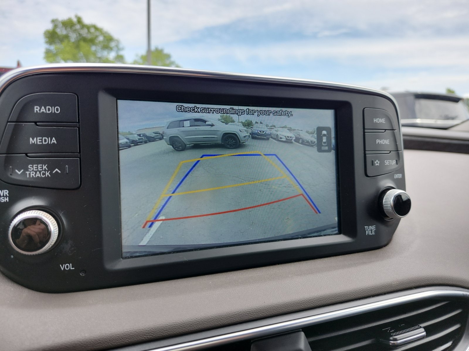 Used 2020 Hyundai Santa Fe SE AWD/4WD image 17