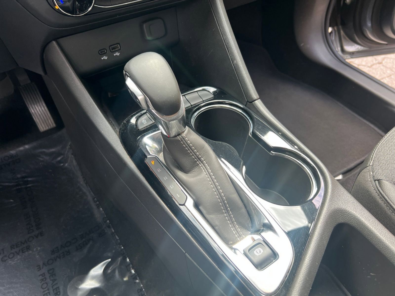 Used 2025 Buick Encore GX Preferred image 36