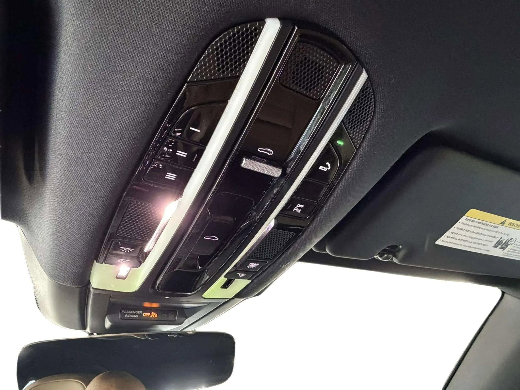 Used 2019 Porsche Cayenne S image 29