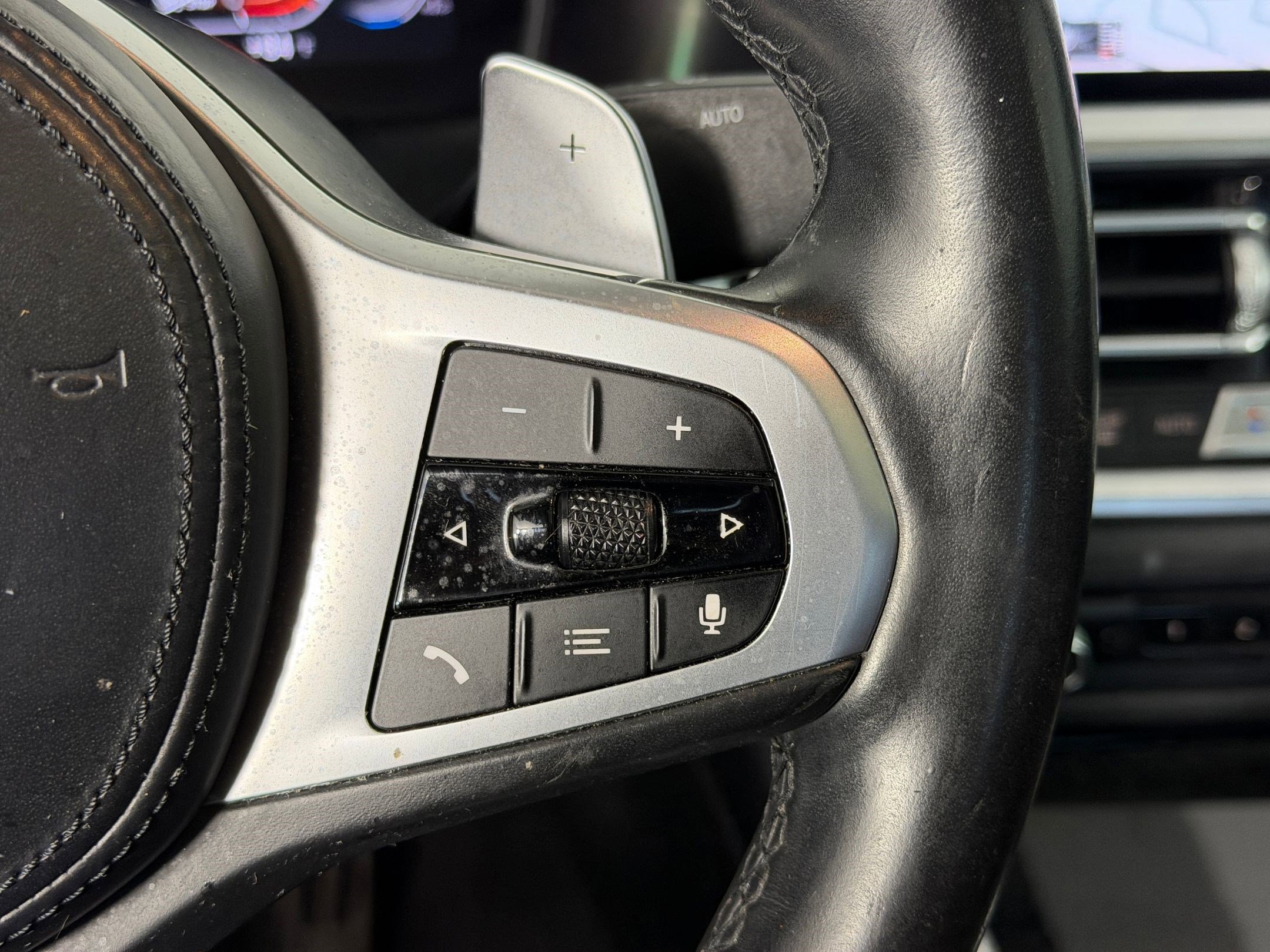 Used 2022 BMW 330i Sedan w/ M Sport Package image 29