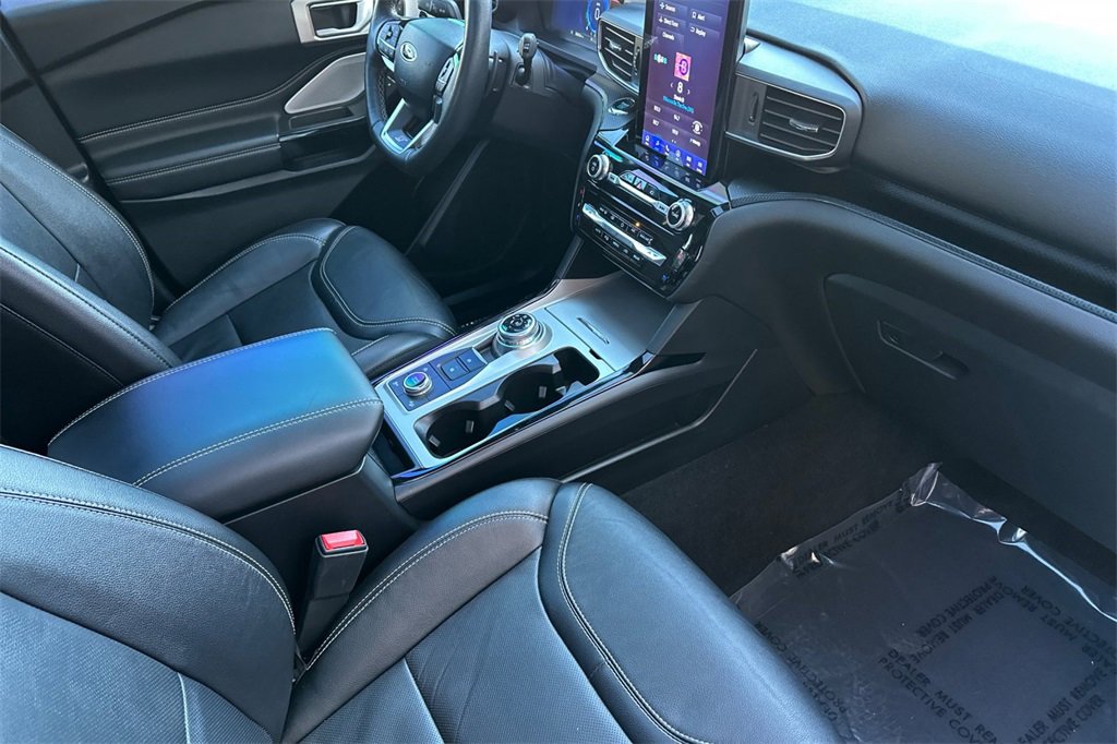 Used 2023 Ford Explorer ST w/ Equipment Group 401A image 17