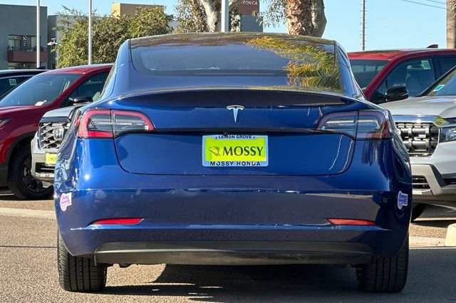Used 2018 Tesla Model 3 Mid Range image 6