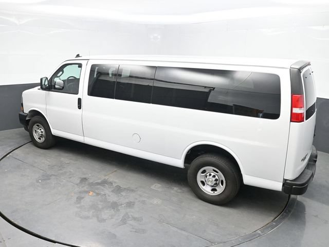 Used 2024 Chevrolet Express 3500 LS RWD image 27