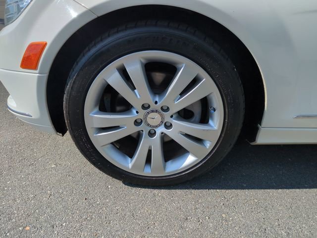 Used 2011 Mercedes-Benz C 300 4MATIC Sedan image 10