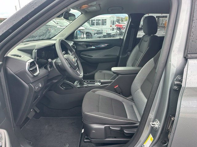 Used 2026 Chevrolet TrailBlazer LT AWD/4WD image 16