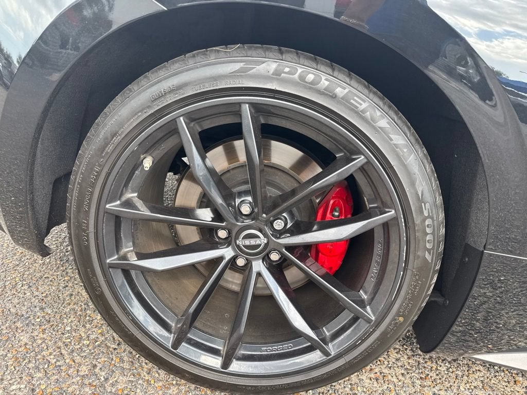 Used 2024 Nissan Z Performance w/ Floor Mat Package RWD image 10