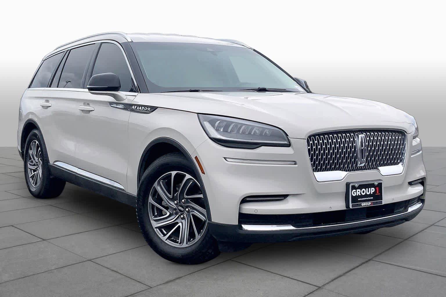 Used 2021 Lincoln Aviator 2WD image 3