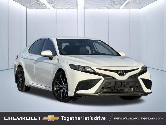 Used 2023 Toyota Camry SE