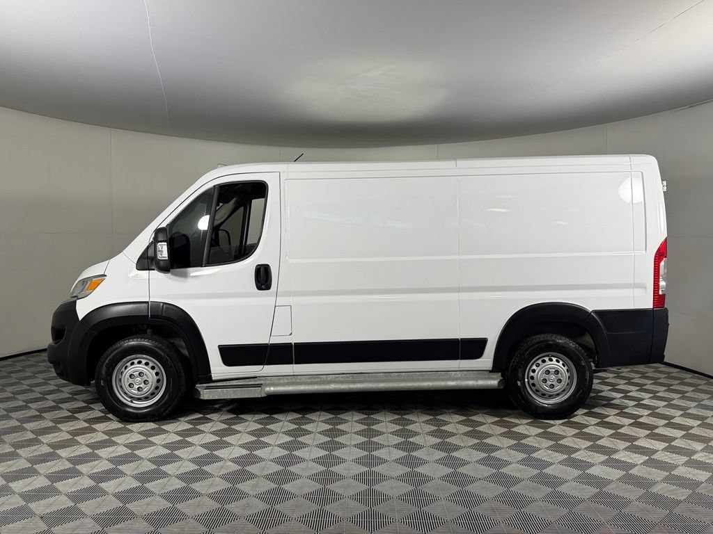 Used 2025 RAM ProMaster 2500 w/ U-Haul Equipment Group FWD image 11