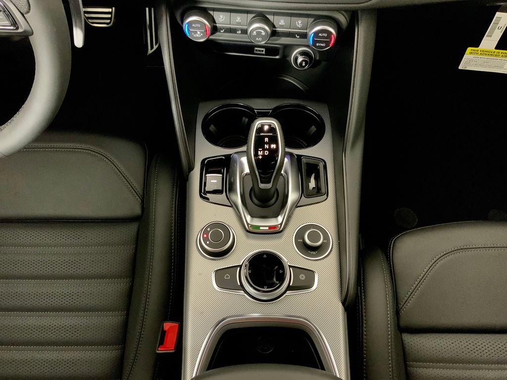New 2026 Alfa Romeo Giulia AWD image 30