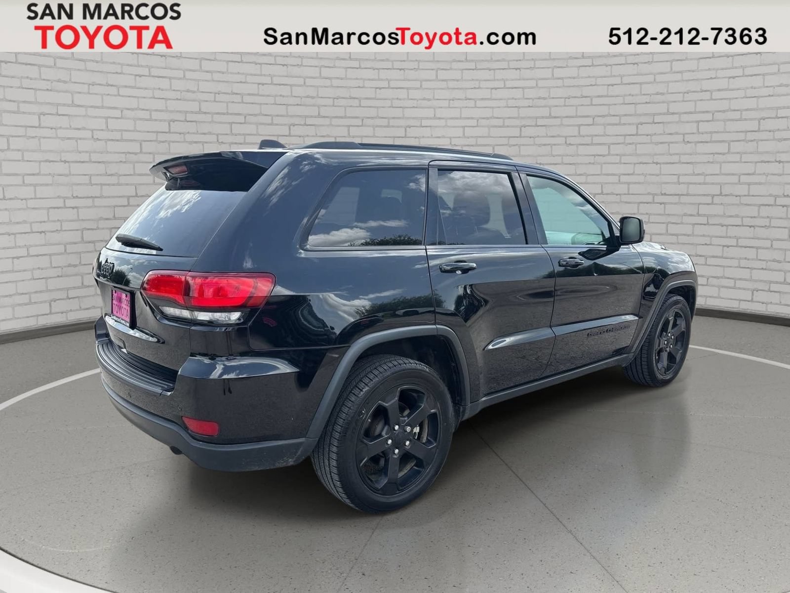 Used 2021 Jeep Grand Cherokee Freedom Edition RWD image 6
