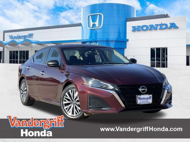 Used 2024 Nissan Altima 2.5 SV FWD video 1