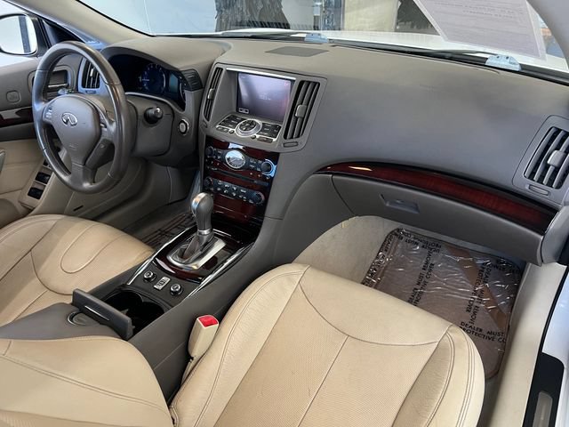 Used 2014 INFINITI Q60 Convertible w/ Premium Package RWD image 36