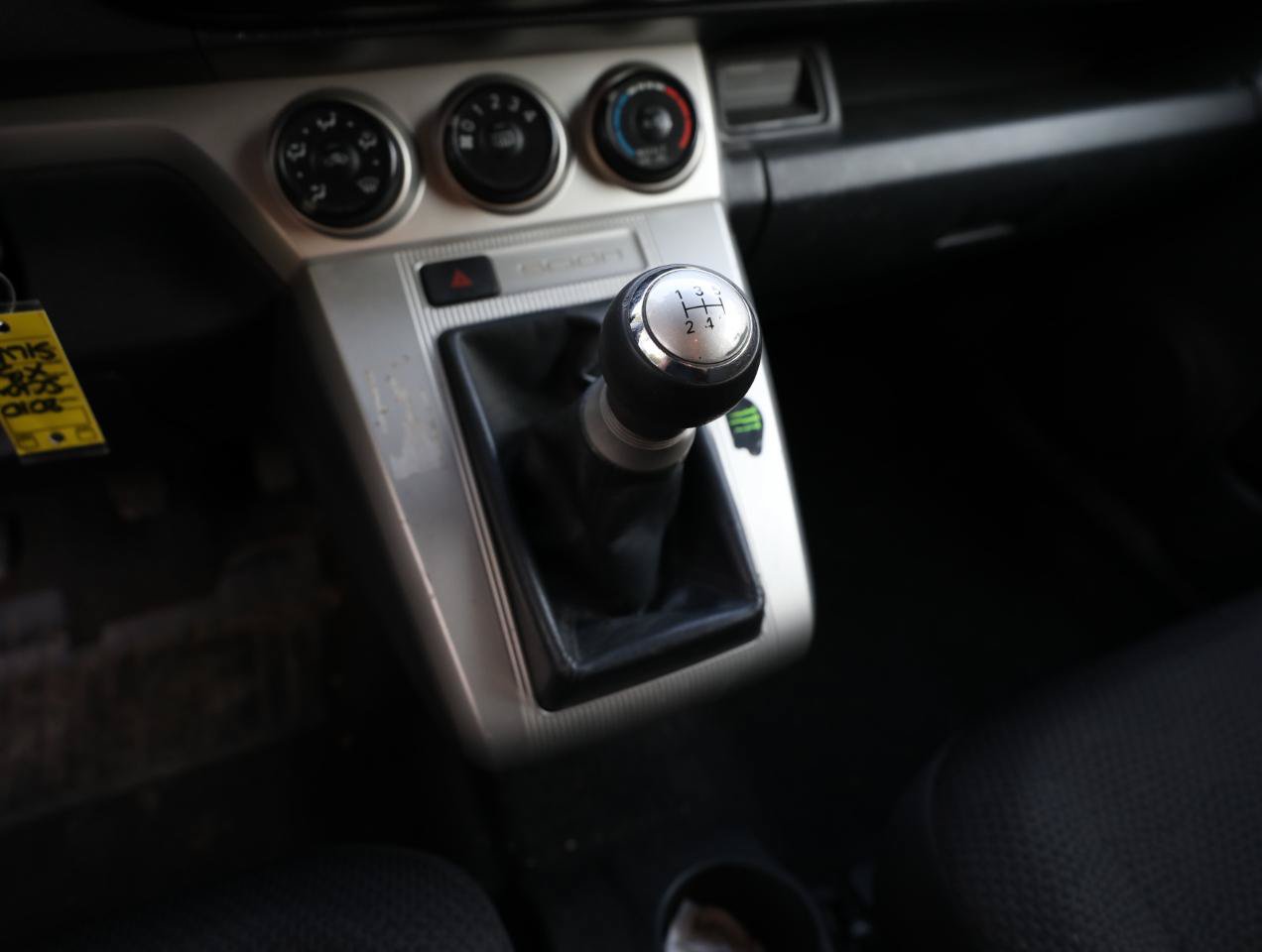 Used 2010 Scion xB FWD image 17