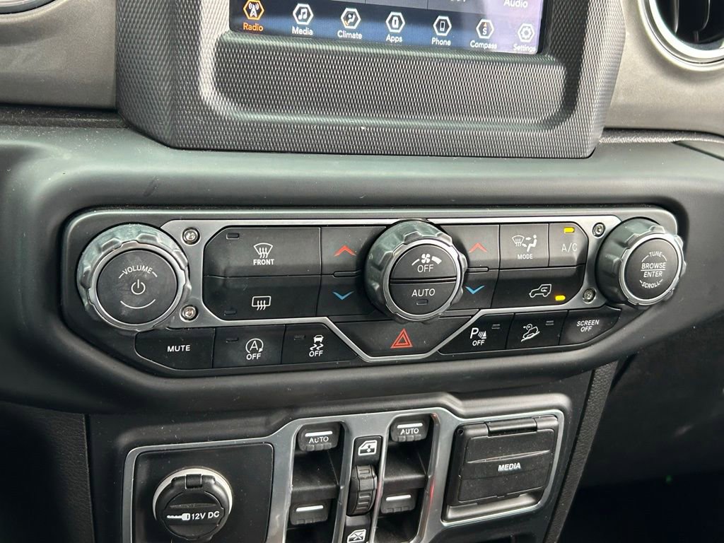 Certified 2018 Jeep Wrangler Unlimited Sahara image 56