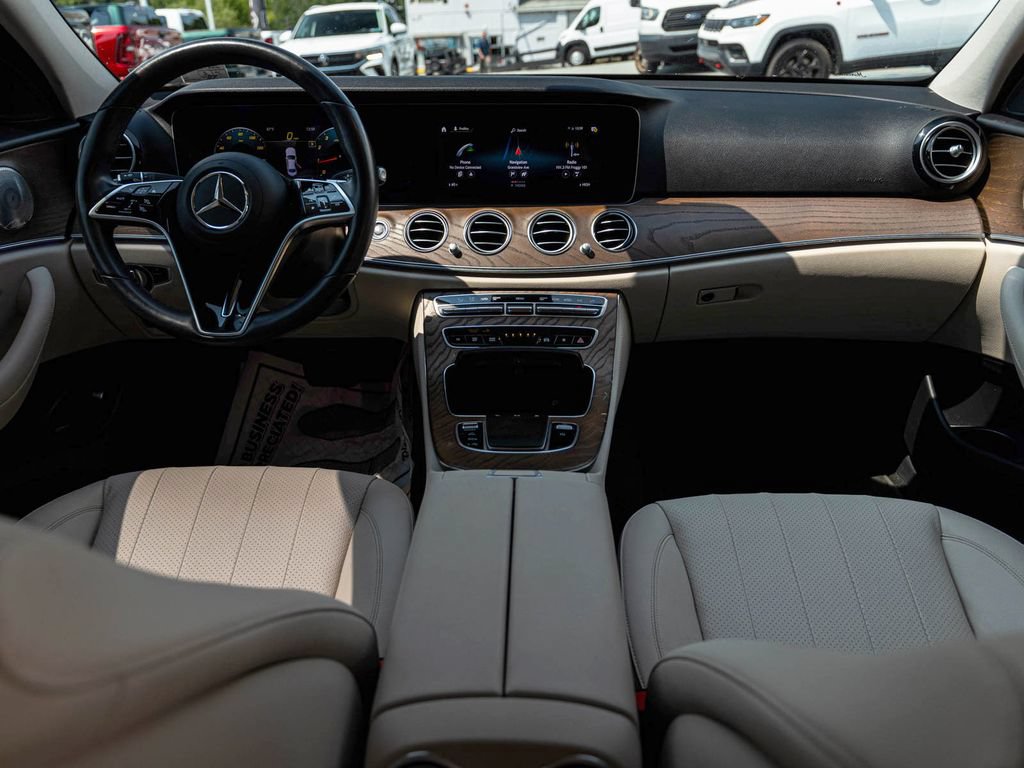 Used 2022 Mercedes-Benz E 350 4MATIC Sedan image 33