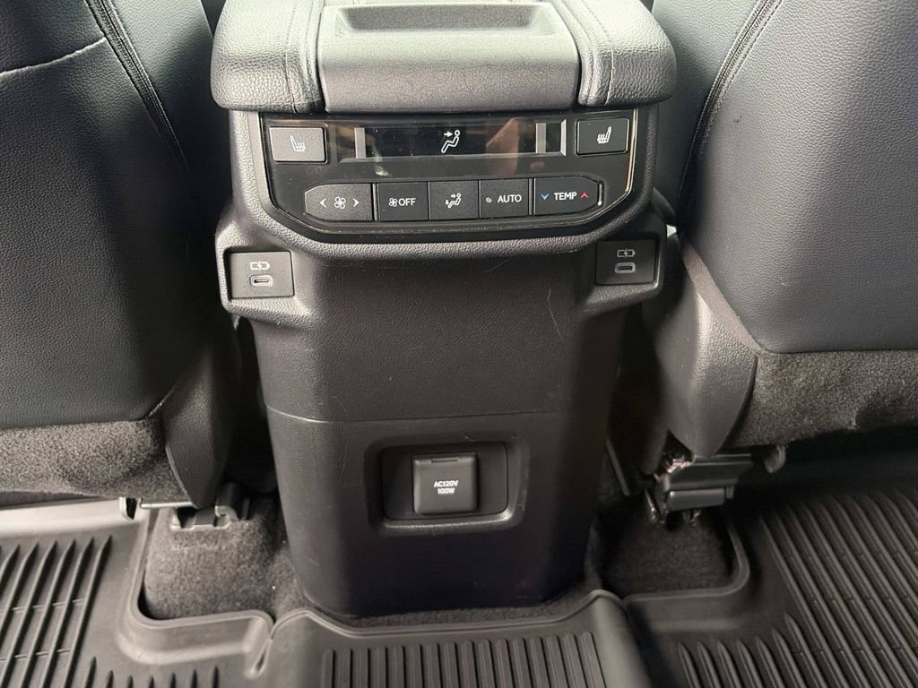Used 2024 Toyota Grand Highlander FWD image 20