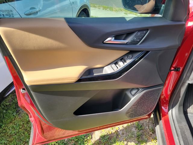 Used 2026 Chevrolet Equinox ACTIV w/ Convenience Package III image 11