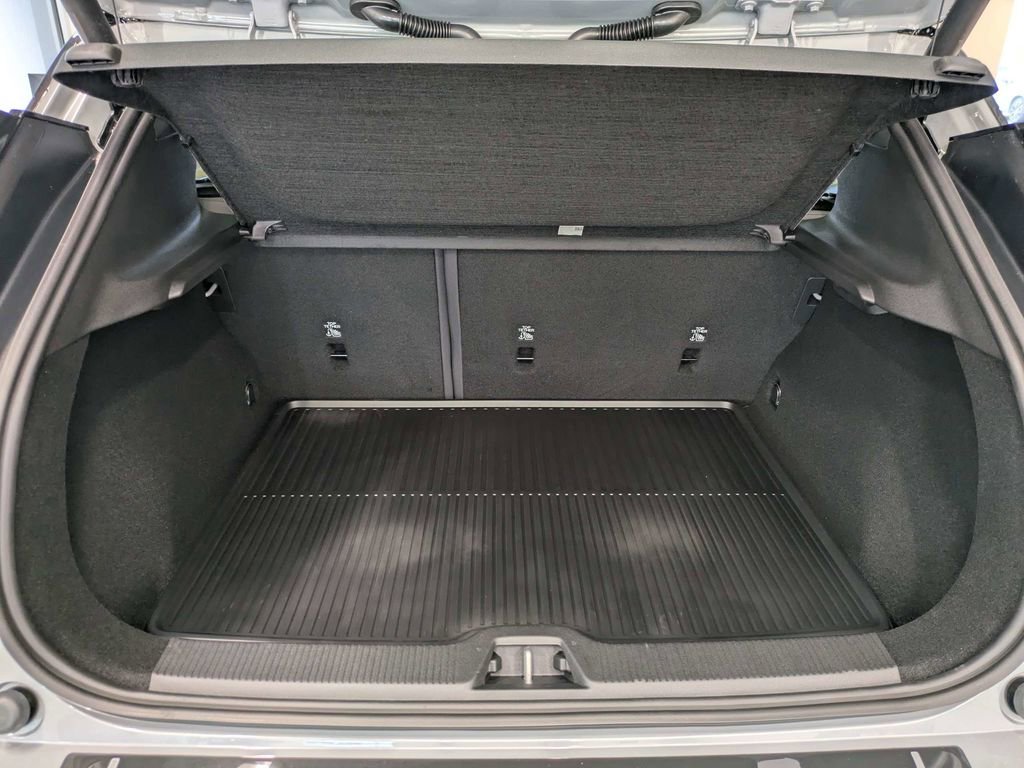 Used 2026 Volvo EX30 Cross Country Ultra w/ Protection Package Premier image 13