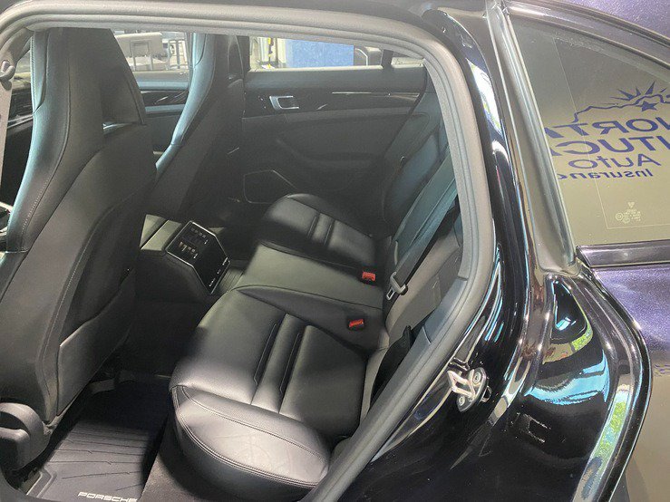 Used 2018 Porsche Panamera 4S AWD/4WD image 15
