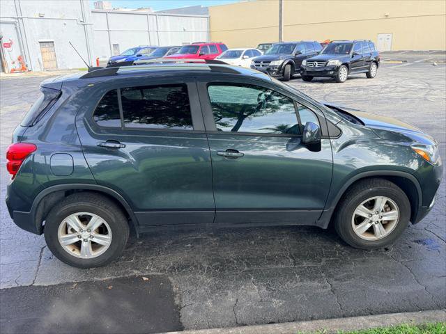Used 2021 Chevrolet Trax LT w/ Driver Confidence Package AWD/4WD image 8