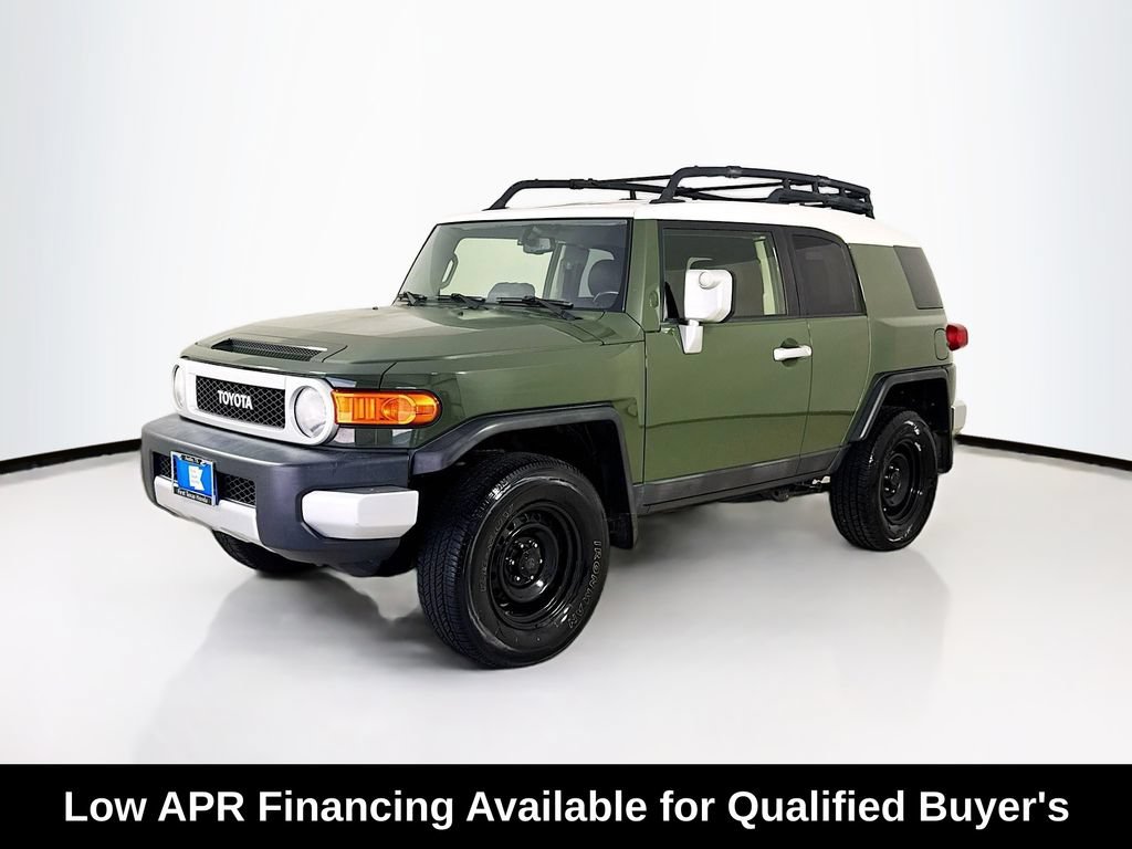Used 2014 Toyota FJ Cruiser 4WD w/ Convenience Package image 3