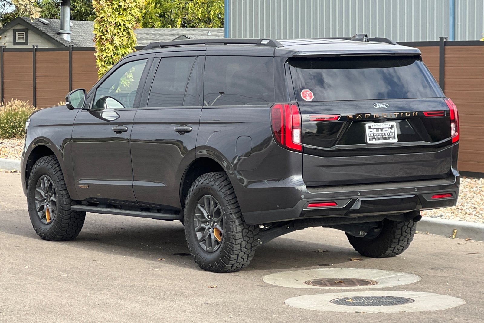 Used 2025 Ford Expedition Tremor AWD/4WD image 9