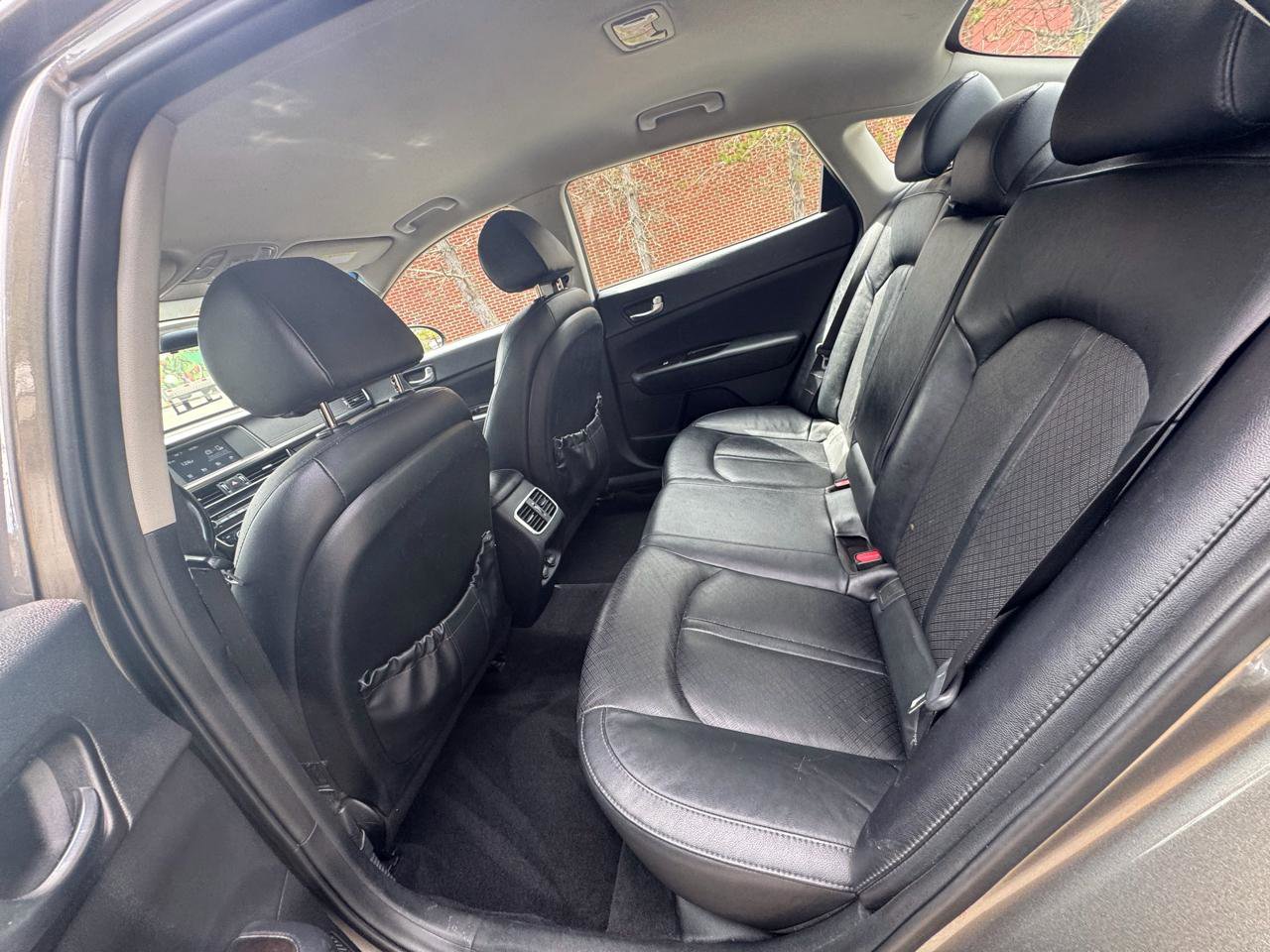 Used 2017 Kia Optima EX image 9