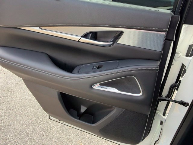 Used 2023 INFINITI QX60 Luxe w/ Performance Audio Package FWD image 22