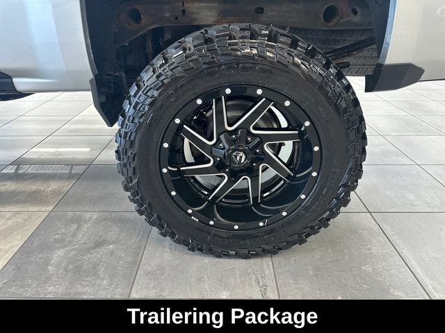 Used 2017 Chevrolet Silverado 1500 LT AWD/4WD image 6