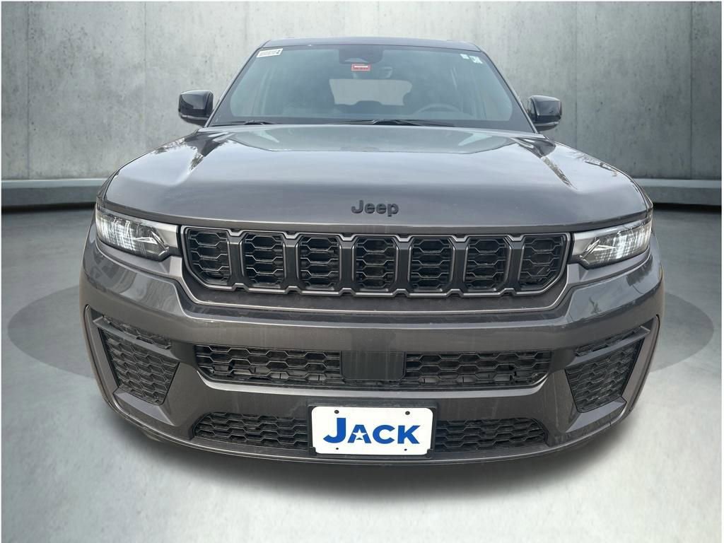 New 2026 Jeep Grand Cherokee Altitude AWD/4WD image 7
