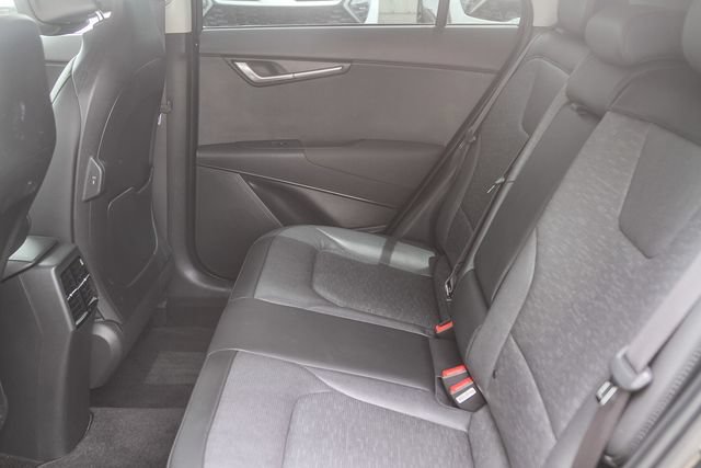 Used 2023 Kia Niro SX Touring FWD image 19