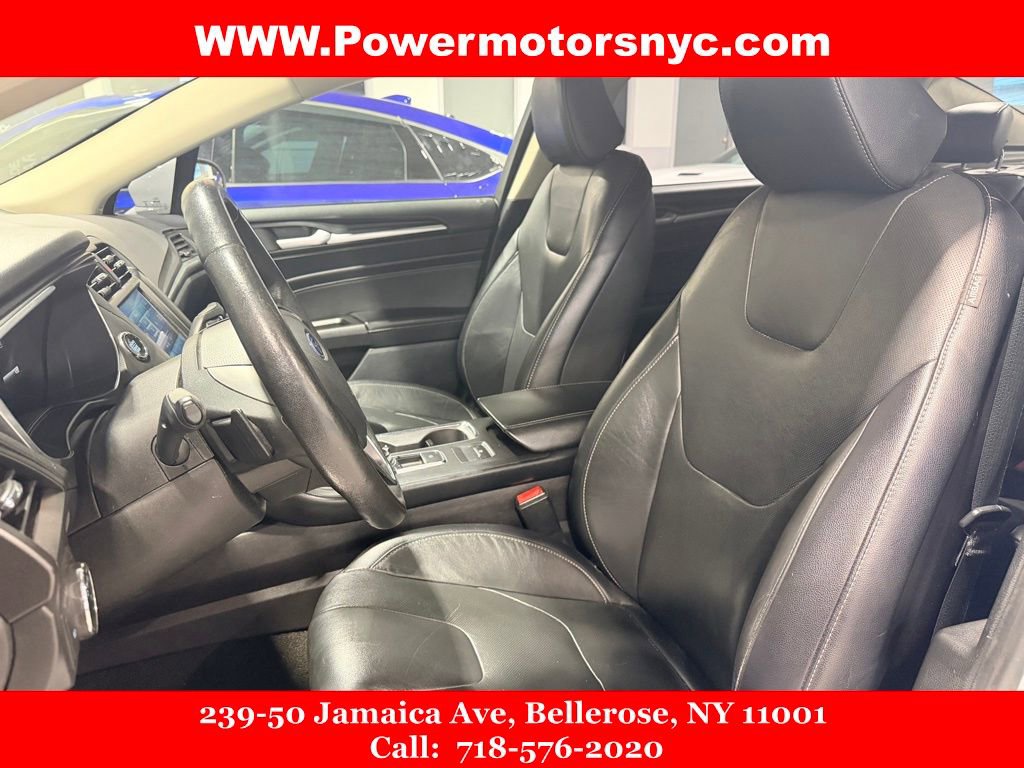Used 2020 Ford Fusion Titanium image 21