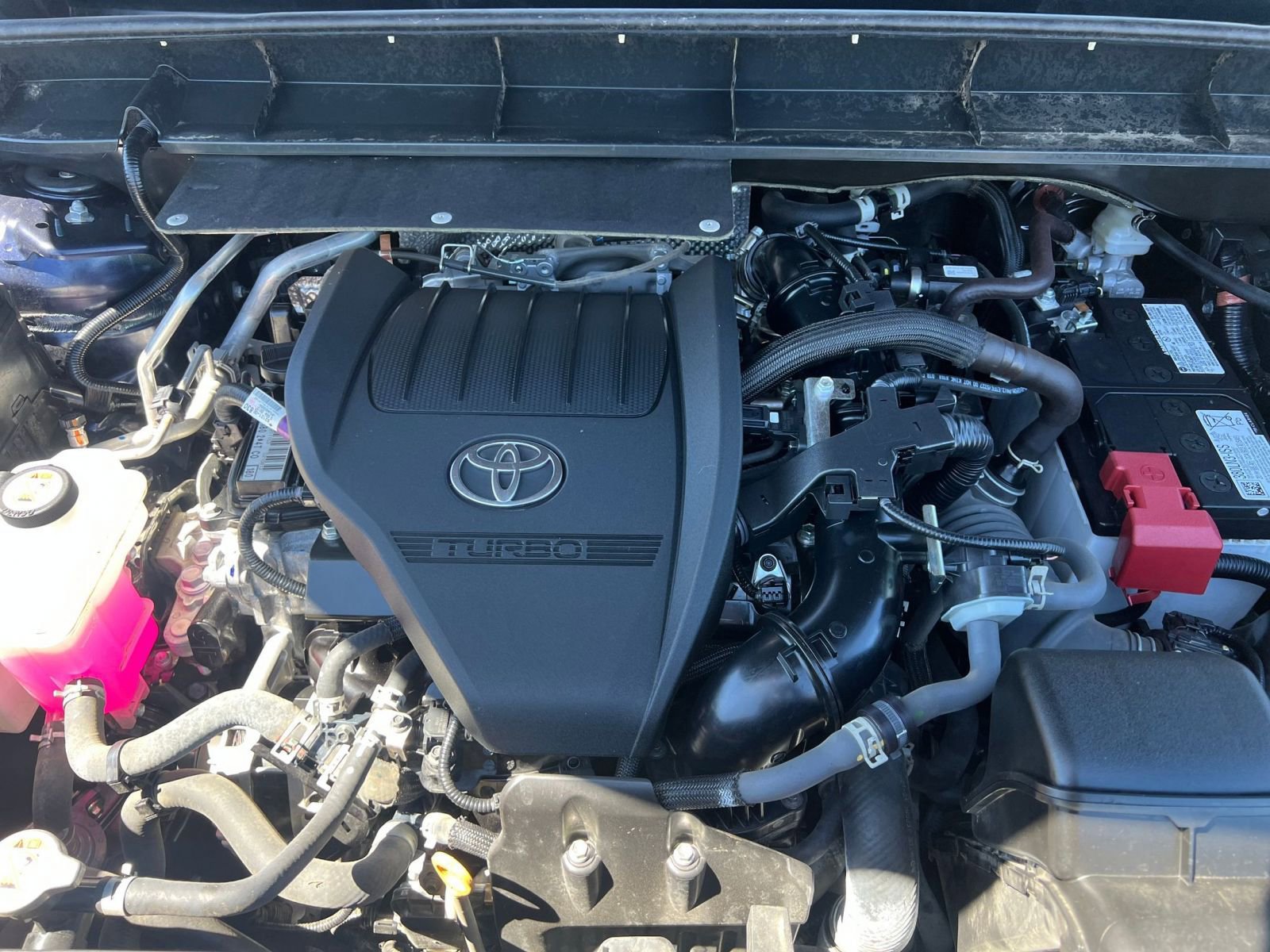 Used 2025 Toyota Highlander LE image 34