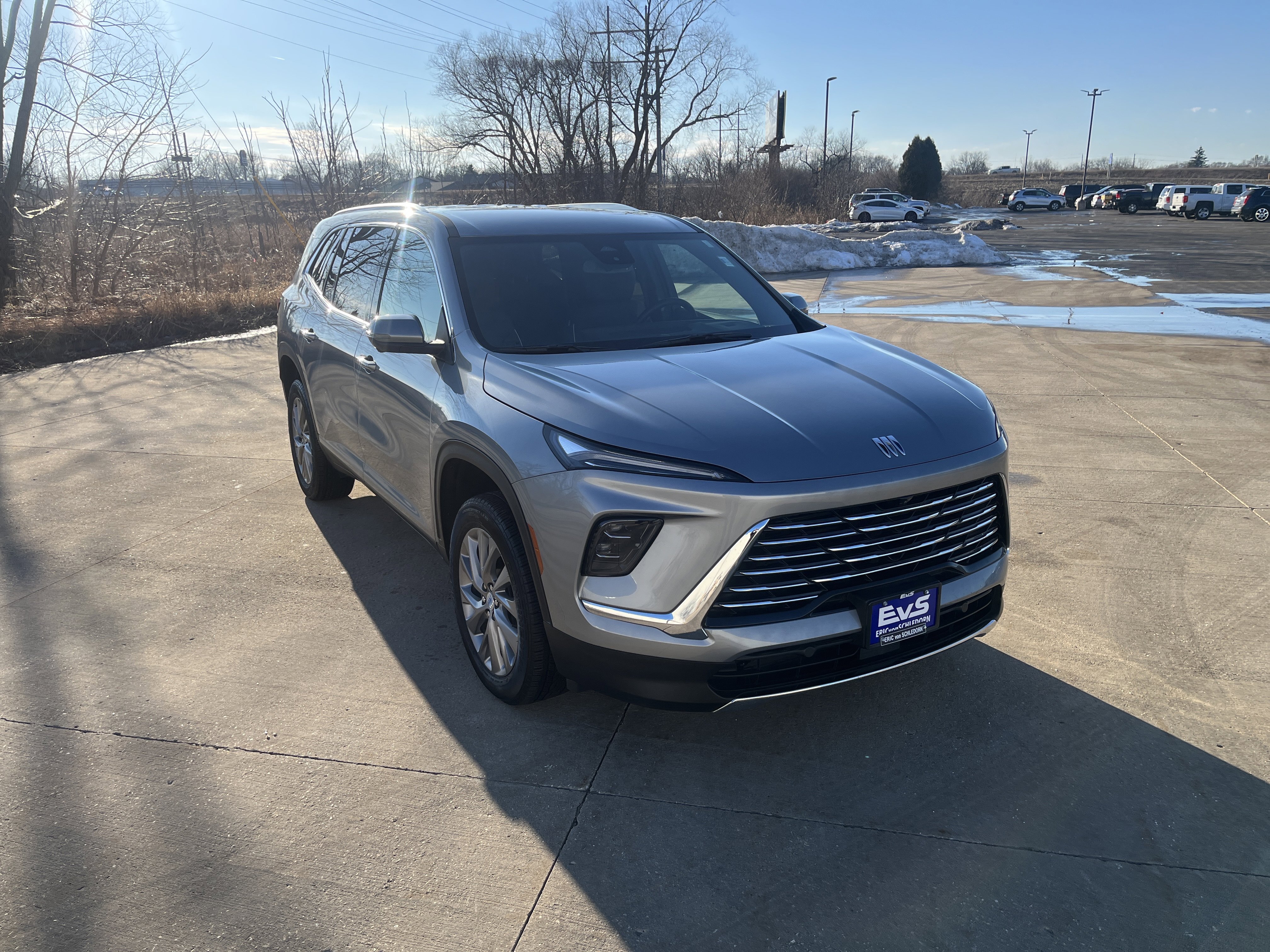 Used 2025 Buick Enclave Preferred image 8
