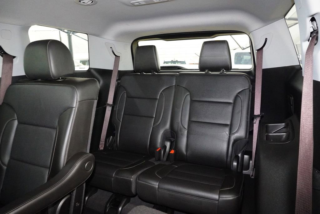 Used 2023 GMC Acadia SLT w/ Elevation Edition image 30