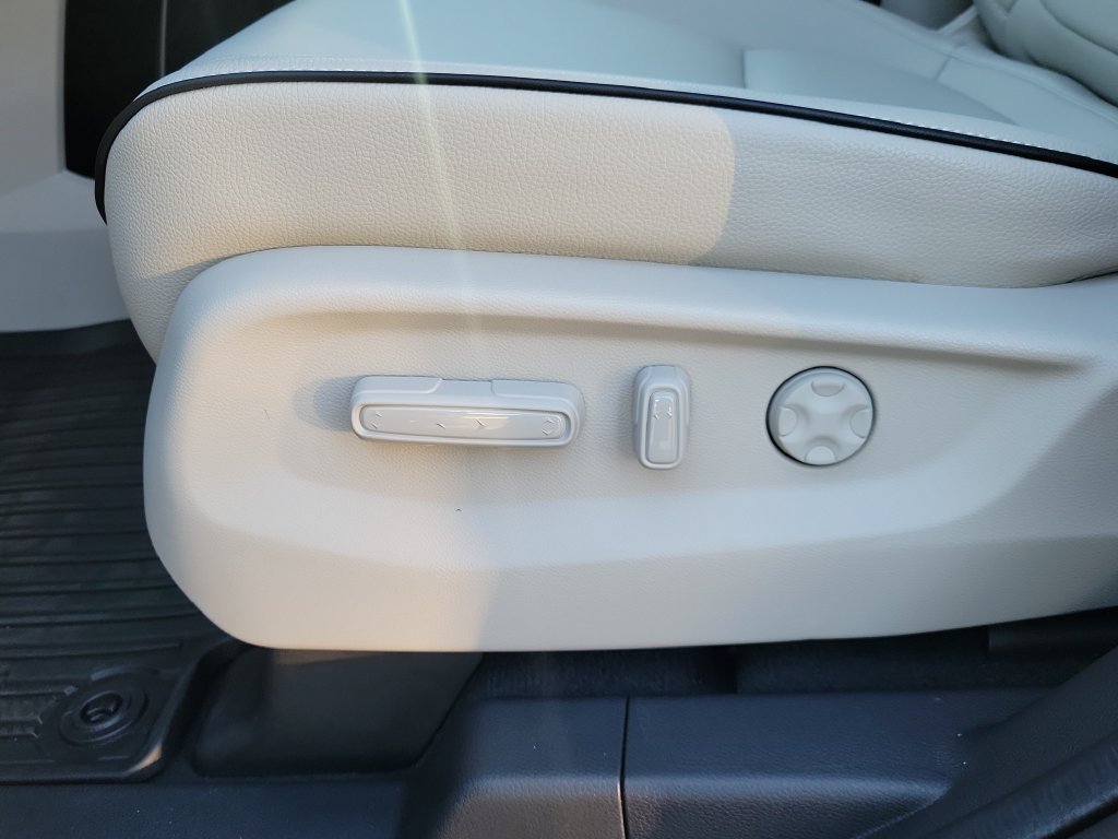 Certified 2026 Honda Odyssey Touring image 31